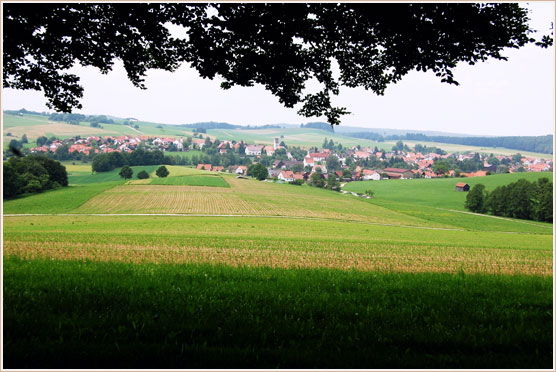 Blick von der Bank auf unser Dorf